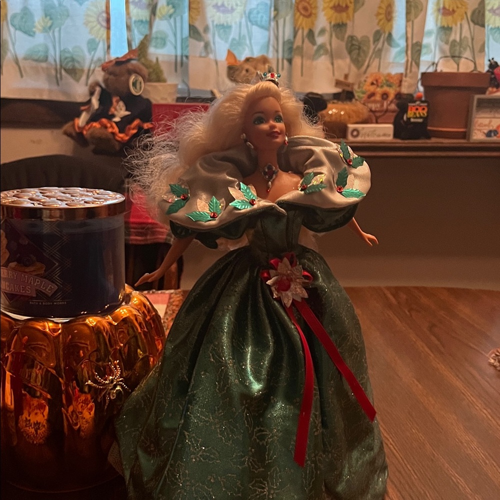 Elegant Green and Silver Doll Dress holiday Barbie NO Box